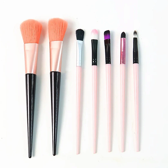 Professional 7-Piece Makeup Brush Set with Travel Pouch