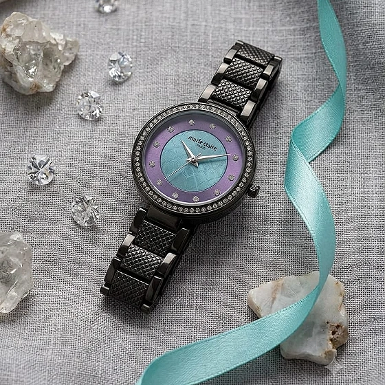 DressBerry Women Black Shimmer Analogue Watch  MFB-PN-WTH-6283L-1